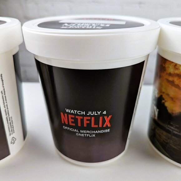 Set of 4 Stranger Things Season 3 Plastic Ice Cream Containers - Picture 10 of 12